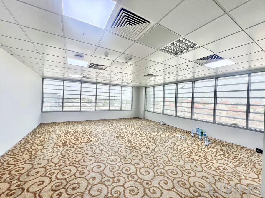 IMG_7676-1762072577631-2649210000-5175_900x675