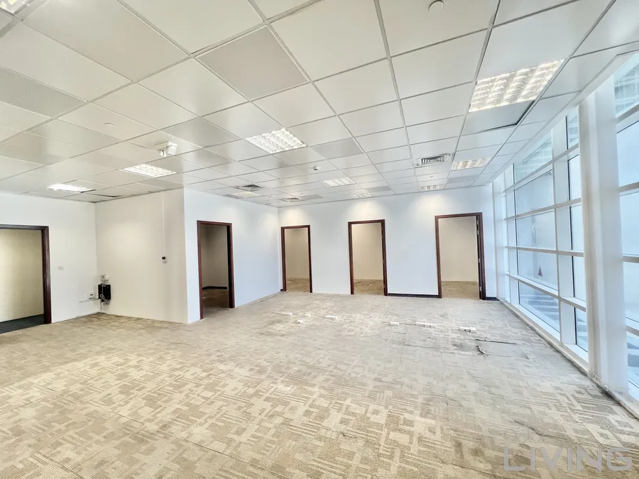 IMG_8202-1762071225580-1297168000-6809_900x675